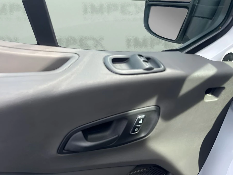 2025 Ford Transit - Image 12 of 16