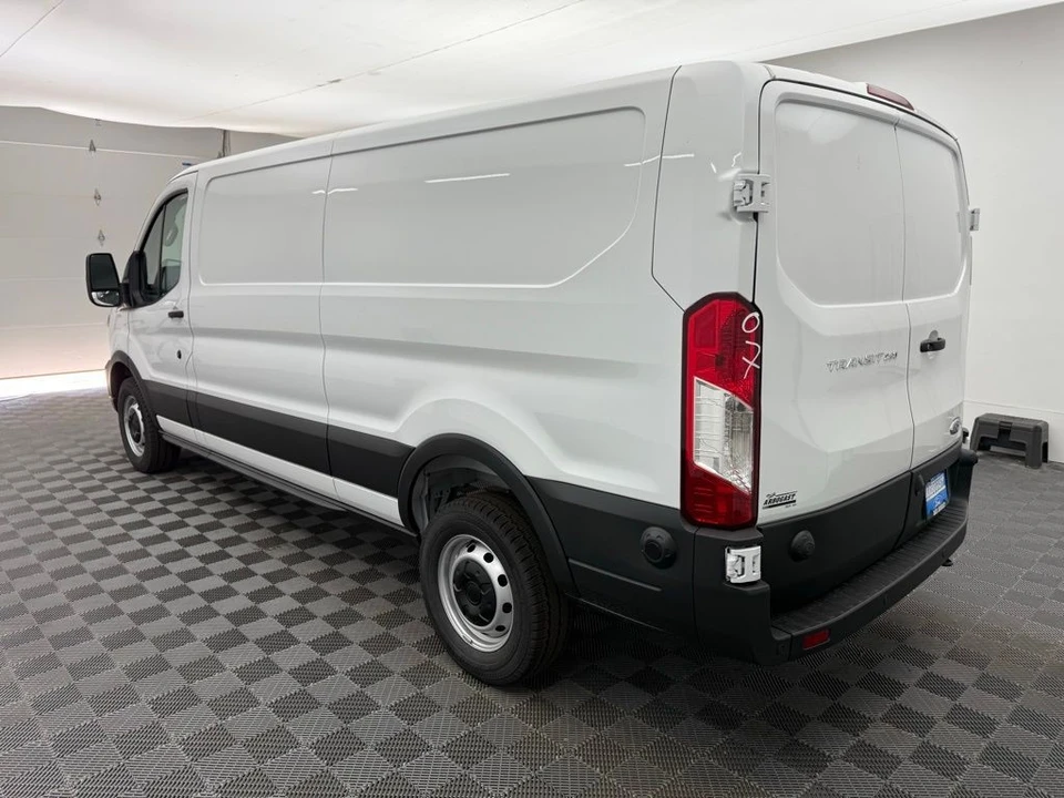 2025 Ford Transit - Image 10 of 12