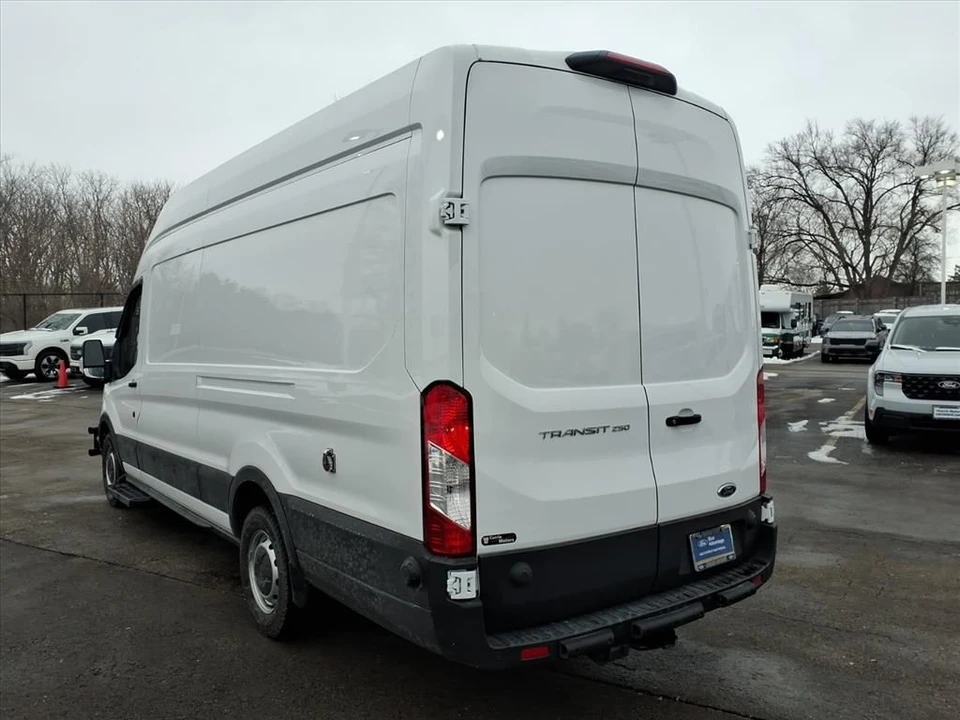 2025 Ford Transit - Image 5 of 12