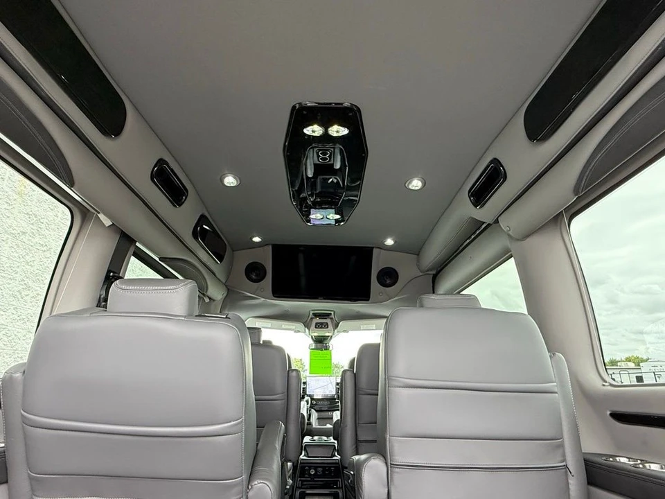 2025 Ford Transit - Image 8 of 12