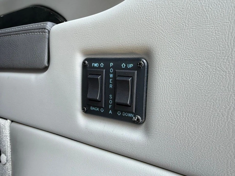 2025 Ford Transit - Image 8 of 12