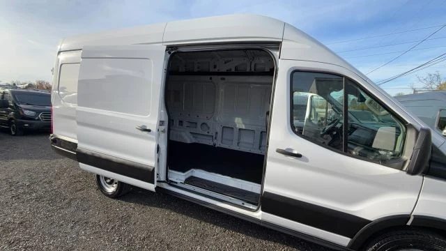 2025 Ford Transit - Image 22 of 27