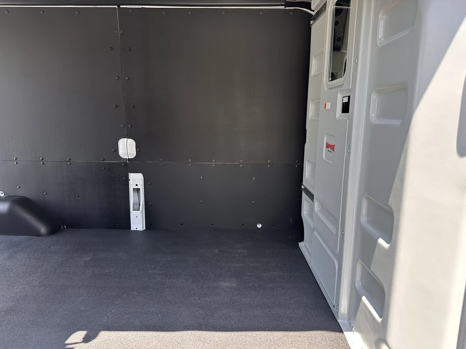 2025 Ford Transit - Image 14 of 21
