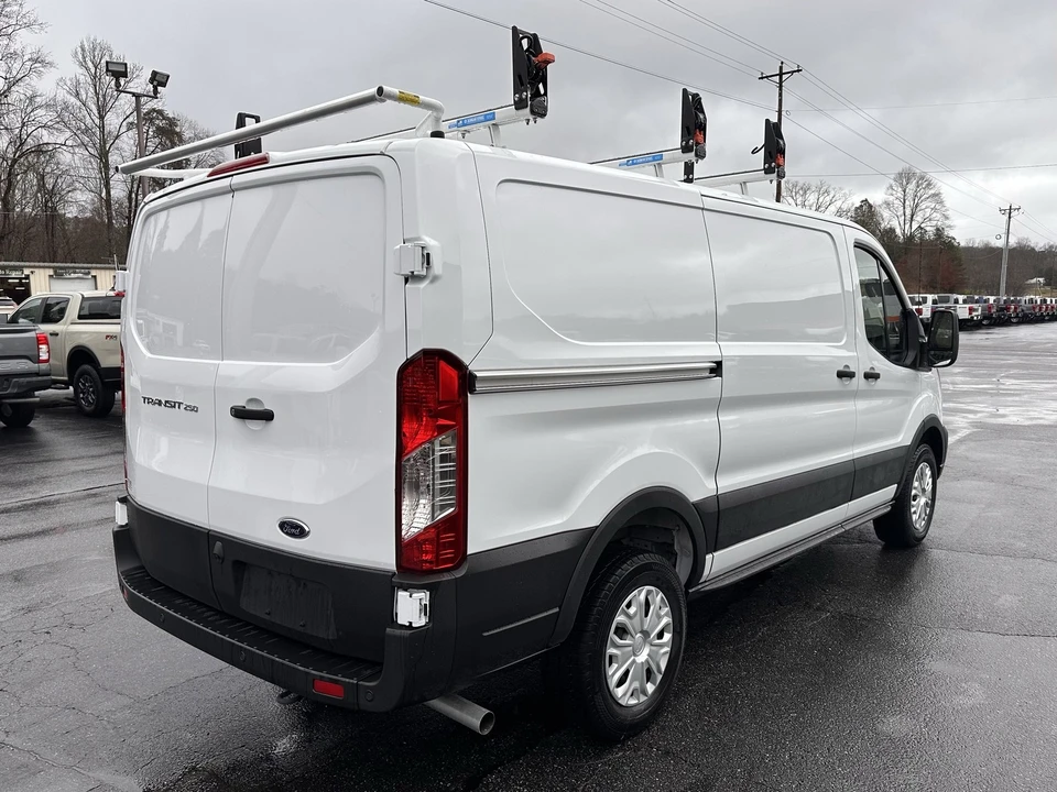 2025 Ford Transit - Image 6 of 25