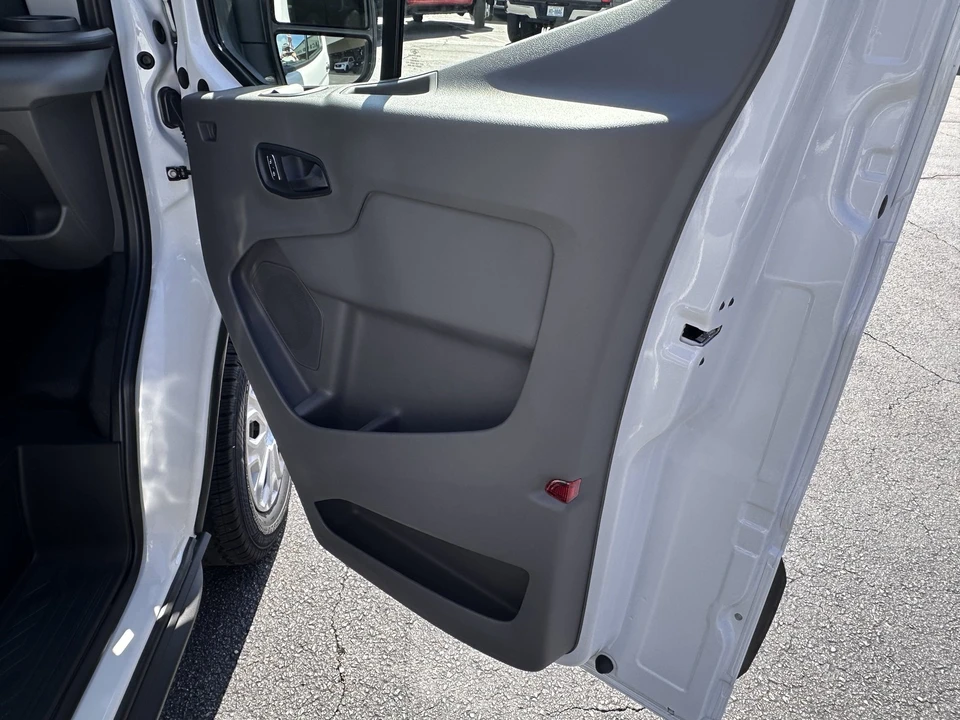 2025 Ford Transit - Image 11 of 21