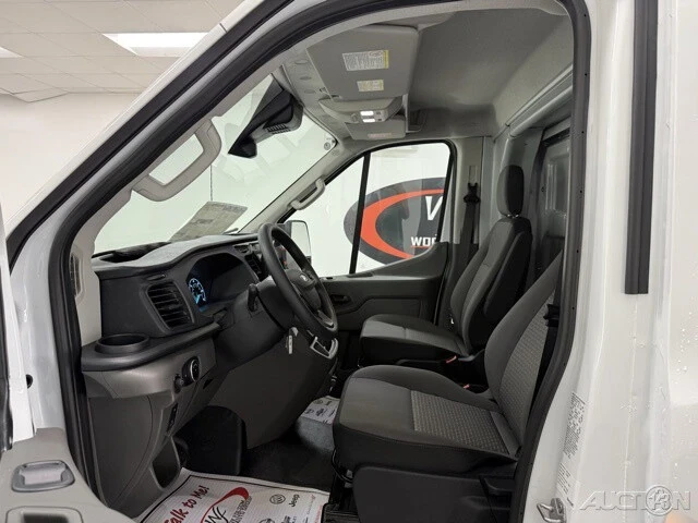2025 Ford Transit - Image 9 of 12
