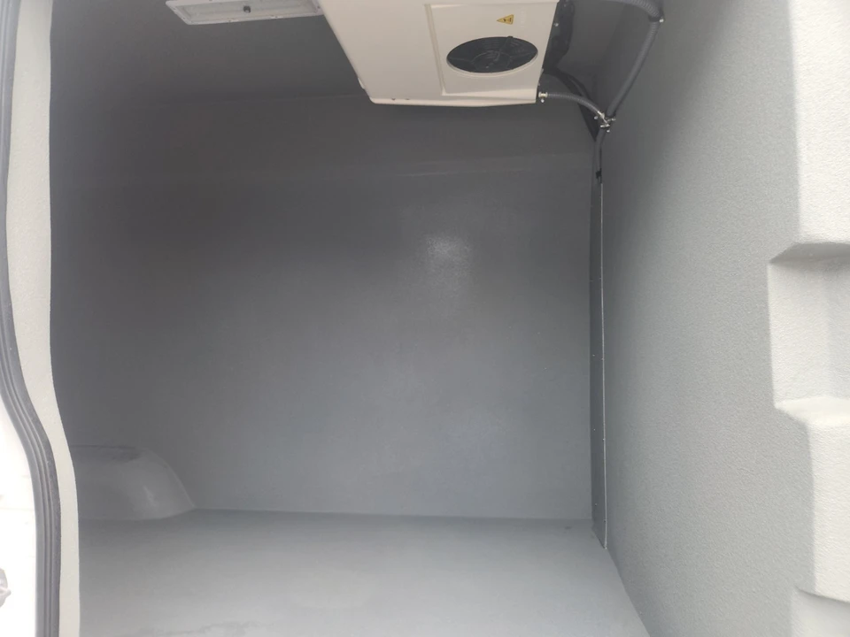 2025 Ford Transit - Image 10 of 31