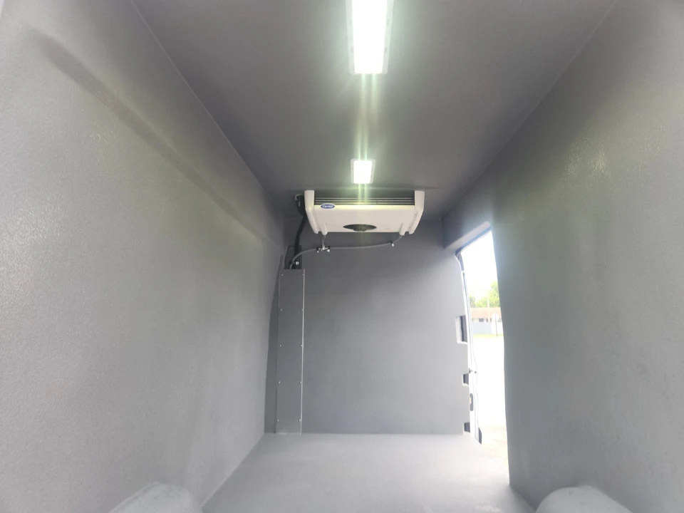 2025 Ford Transit - Image 13 of 31