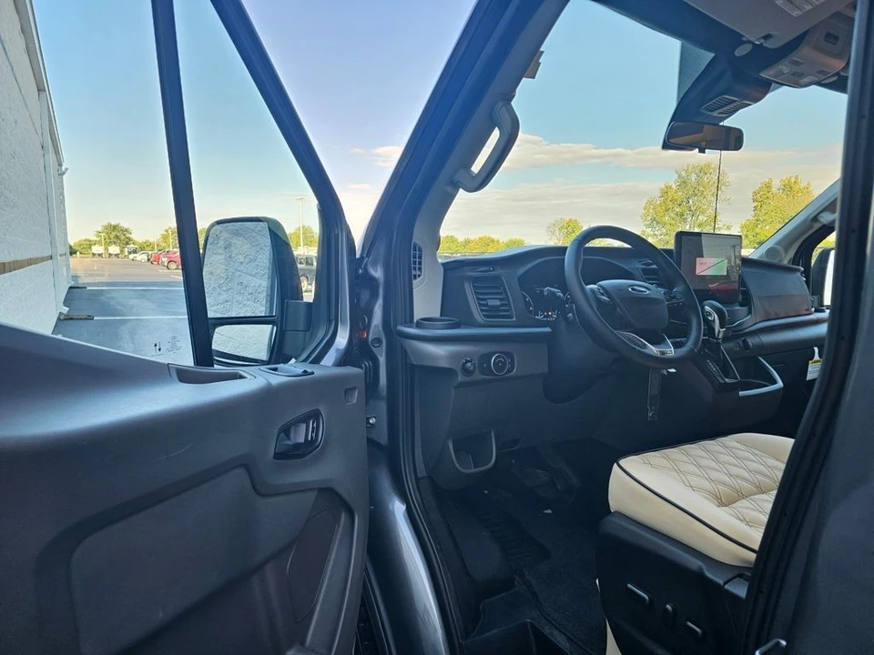 2025 Ford Transit - Image 13 of 21