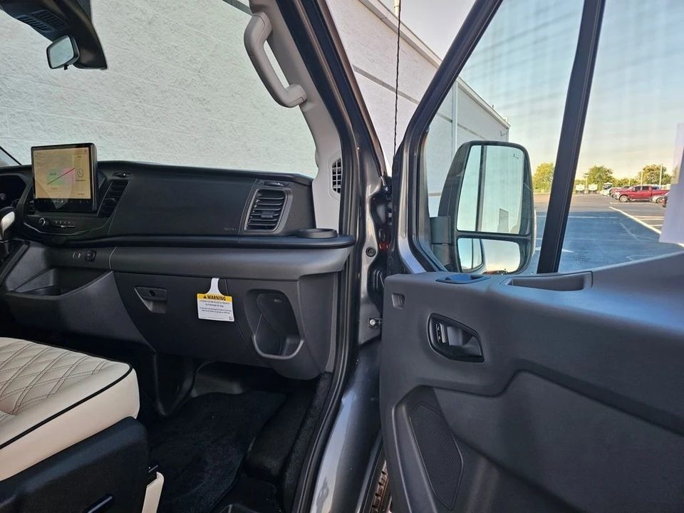 2025 Ford Transit - Image 20 of 21