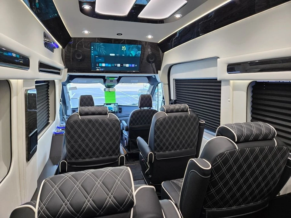 2025 Ford Transit - Image 12 of 12
