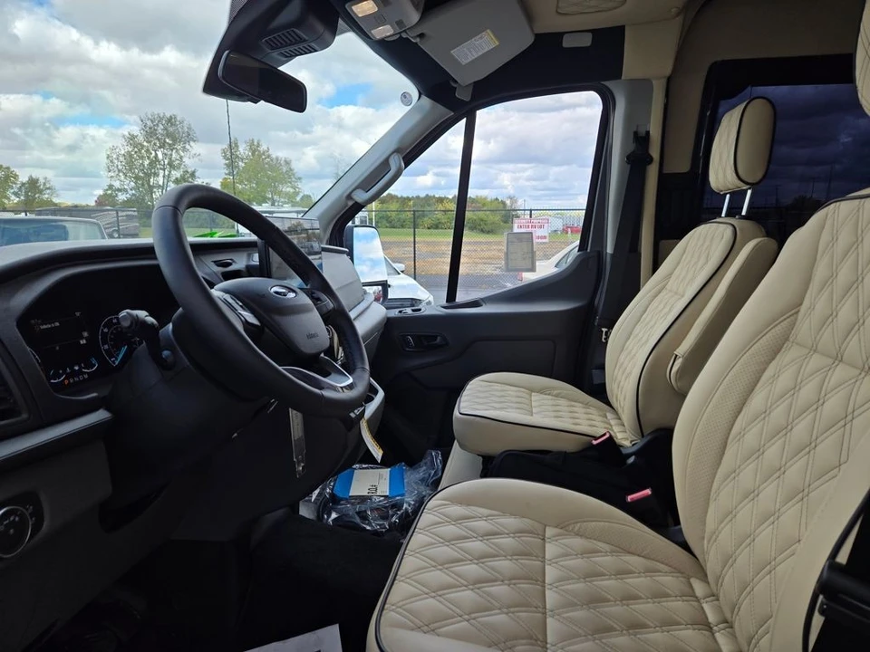 2025 Ford Transit - Image 11 of 12