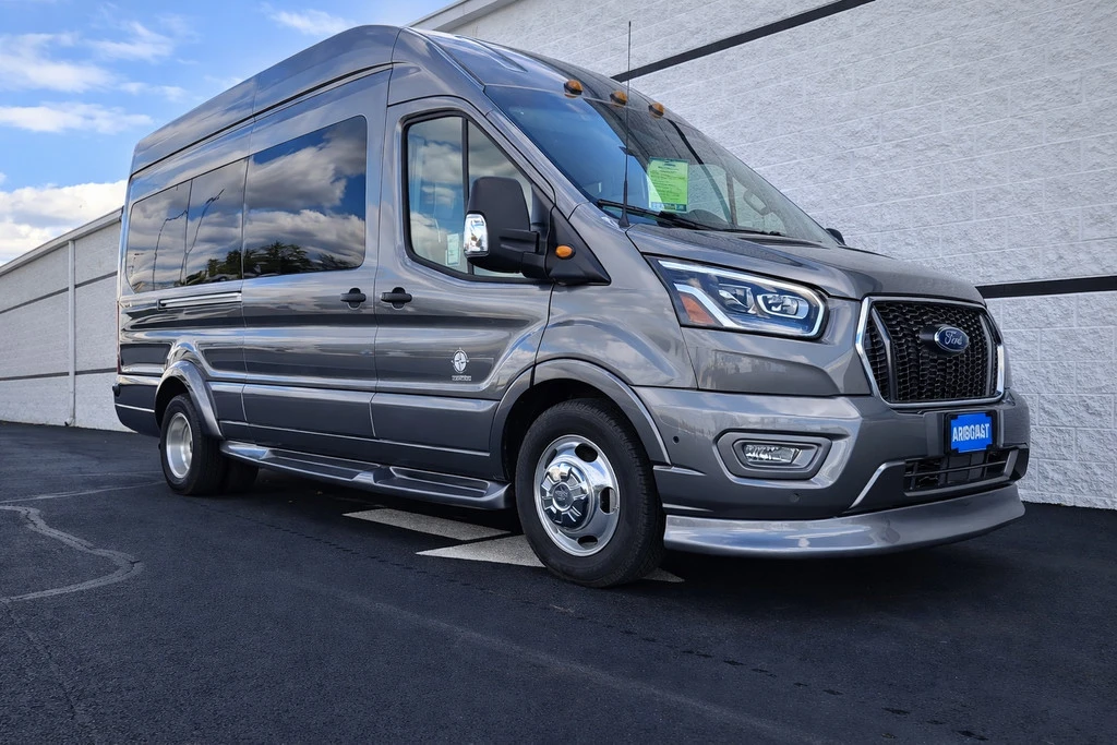 2025 Ford Transit - Image 2 of 12