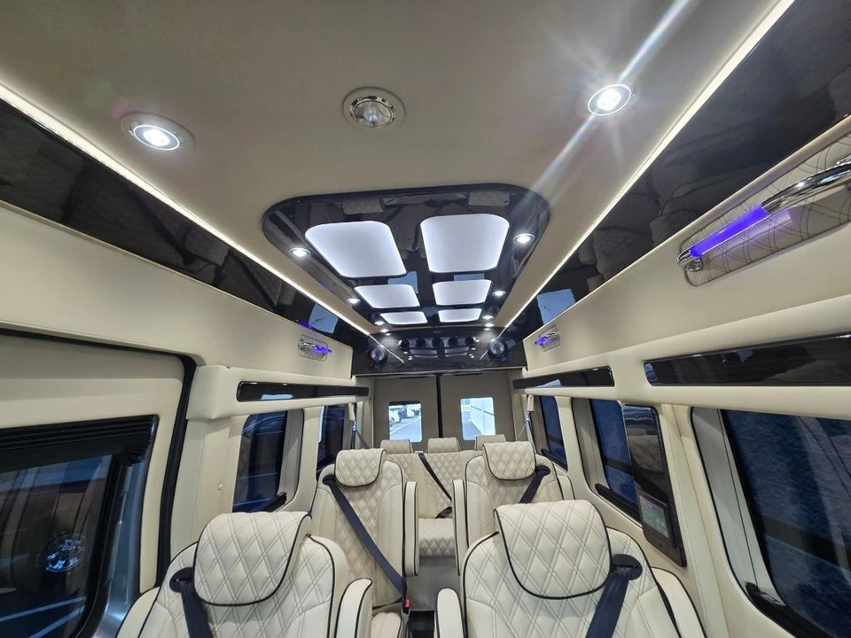 2025 Ford Transit - Image 2 of 12