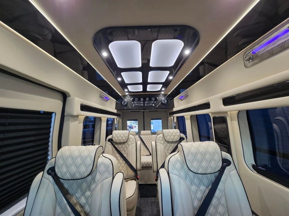 2025 Ford Transit - Image 2 of 12
