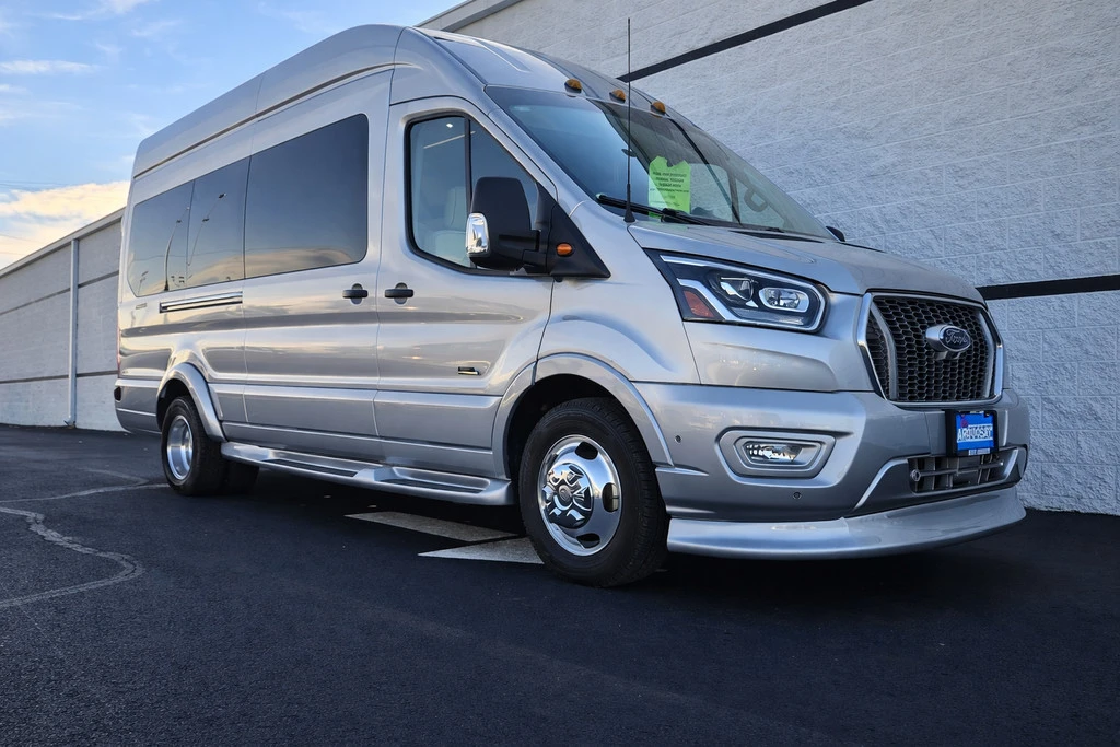 2025 Ford Transit - Image 2 of 12