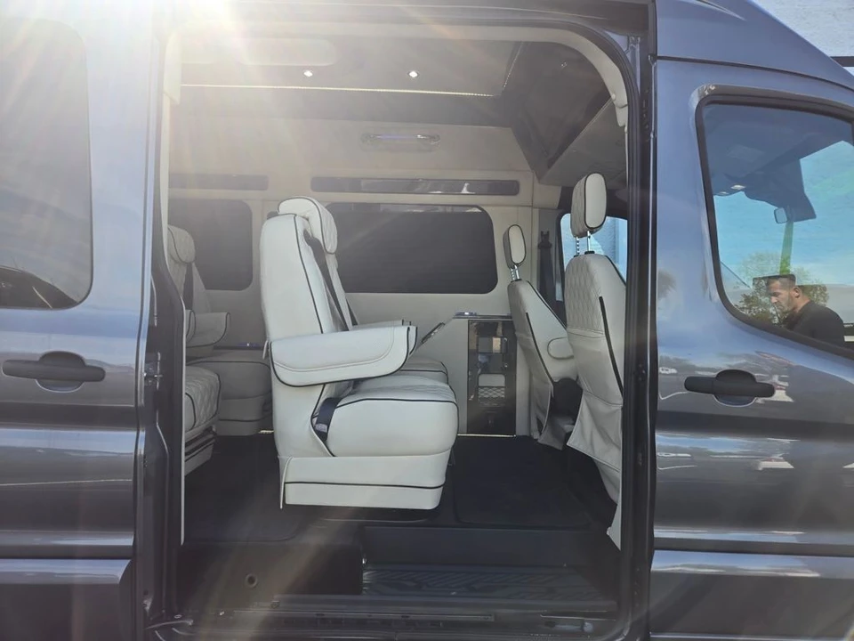2025 Ford Transit - Image 5 of 12