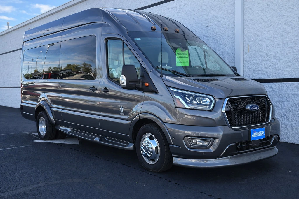 2025 Ford Transit - Image 2 of 12
