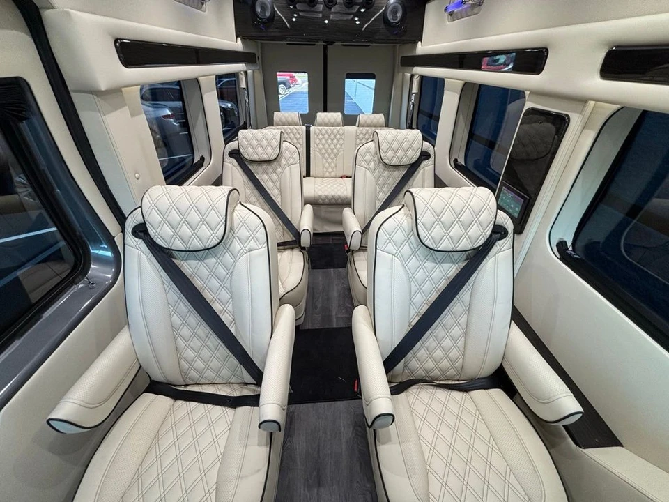 2025 Ford Transit - Image 3 of 12