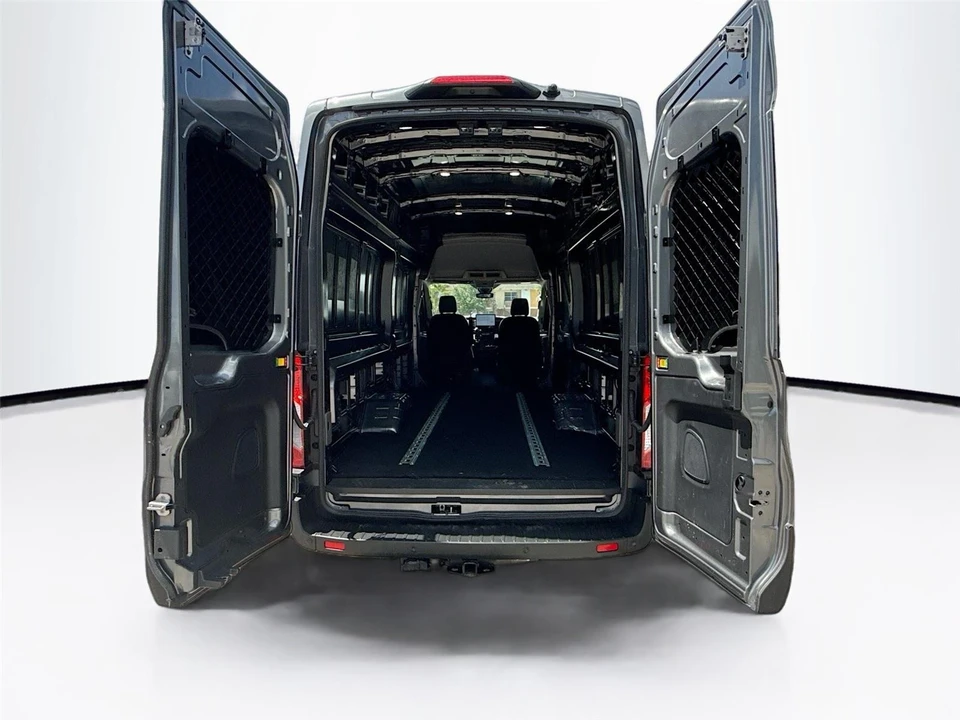 2025 Ford Transit - Image 17 of 31