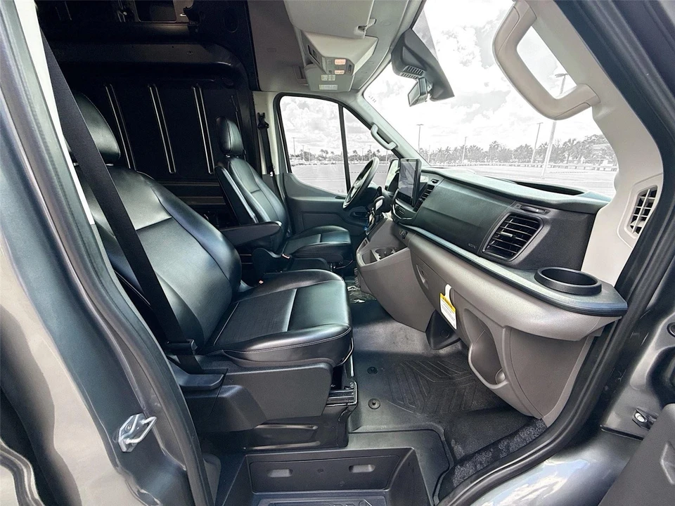 2025 Ford Transit - Image 19 of 31