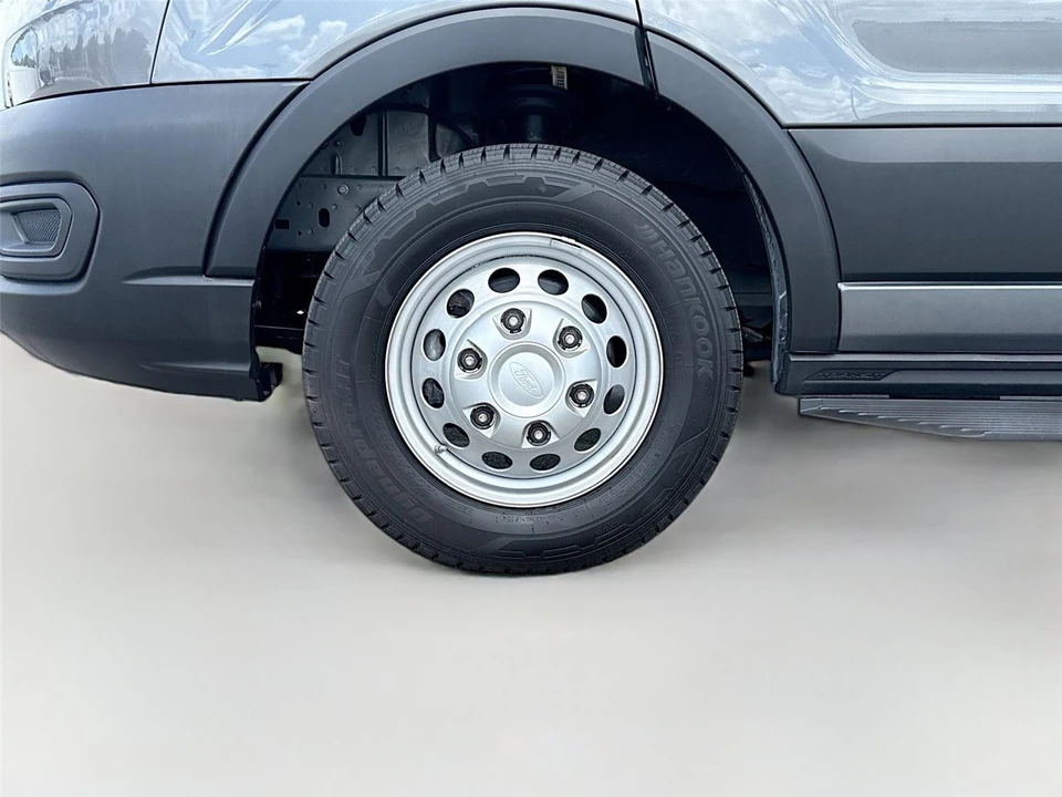 2025 Ford Transit - Image 27 of 31