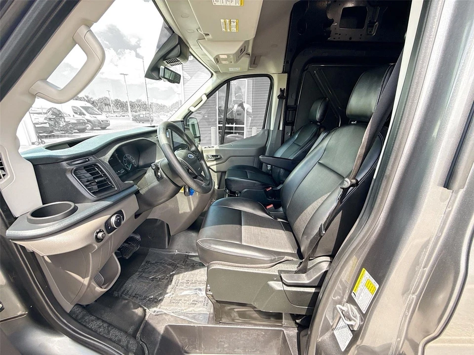 2025 Ford Transit - Image 2 of 31