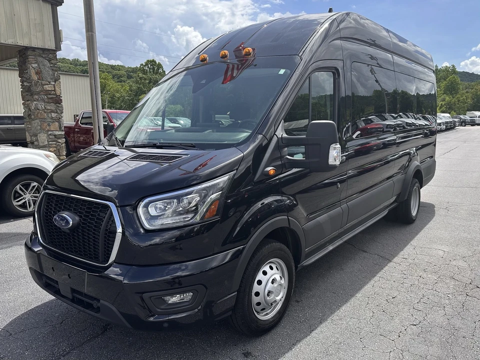 2025 Ford Transit - Image 2 of 27