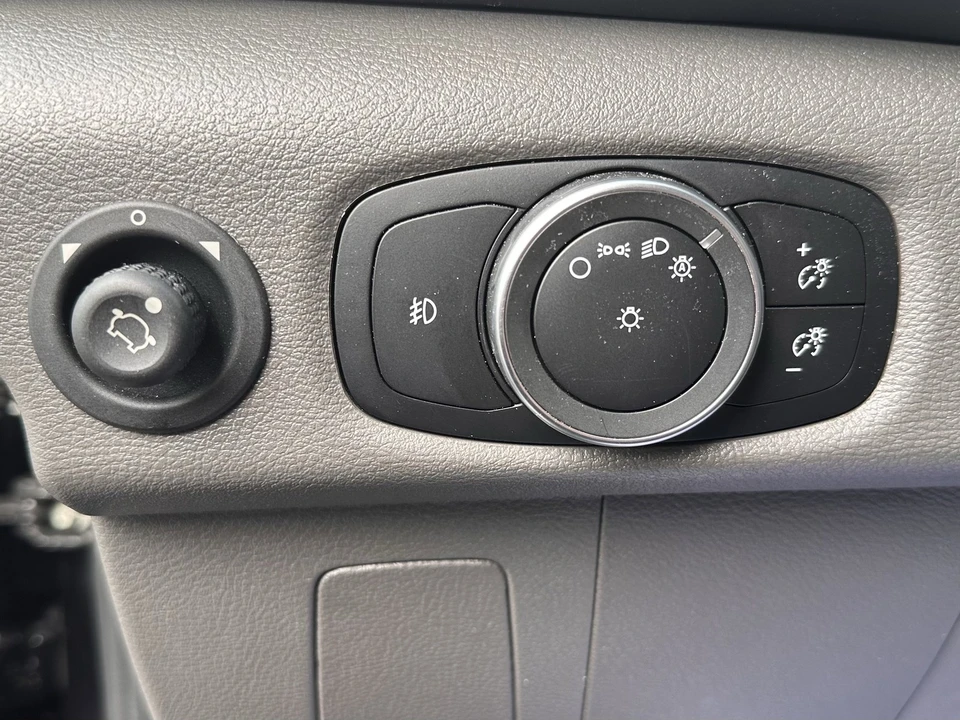 2025 Ford Transit - Image 16 of 27