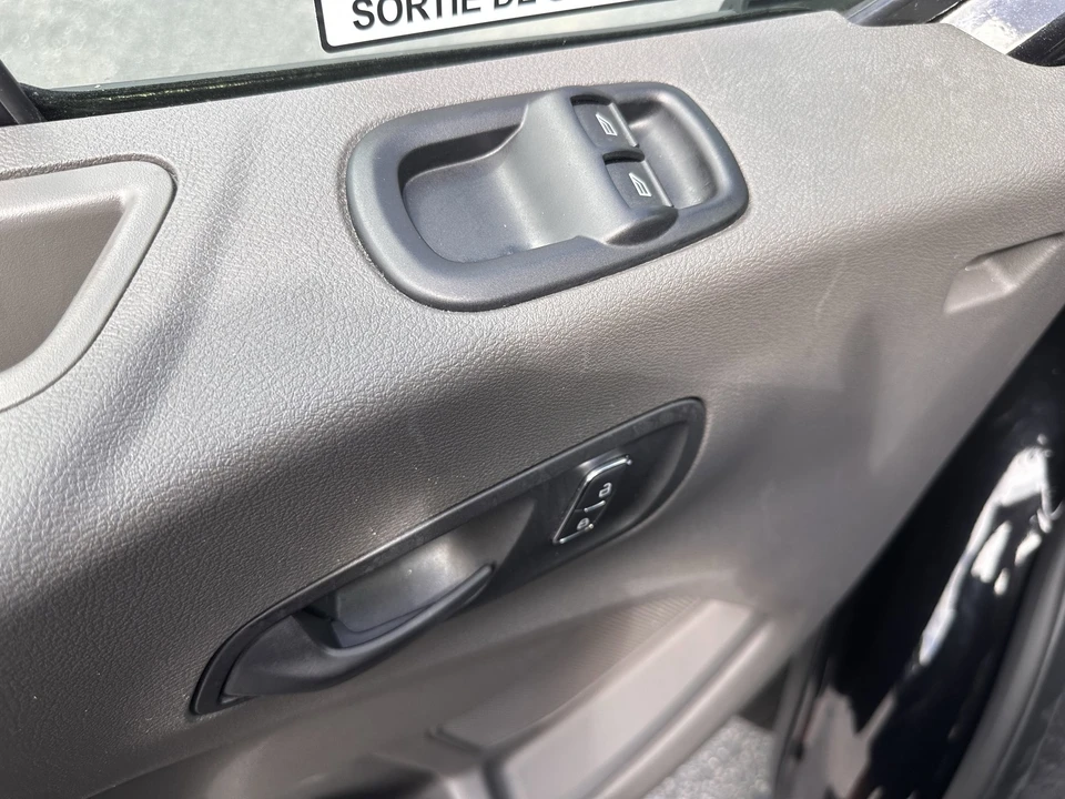 2025 Ford Transit - Image 15 of 27
