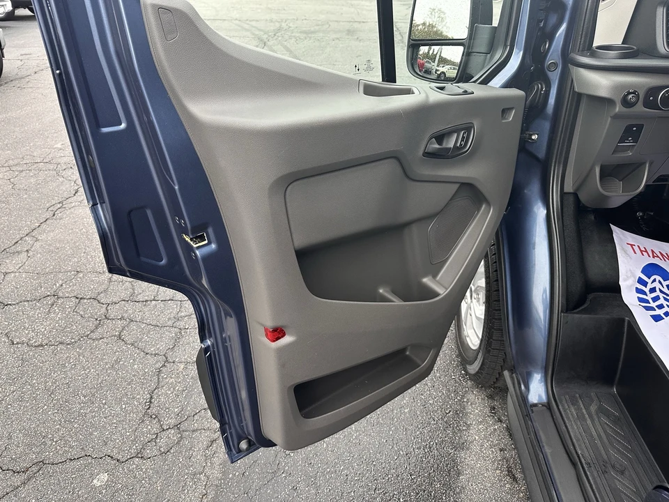2025 Ford Transit - Image 9 of 27