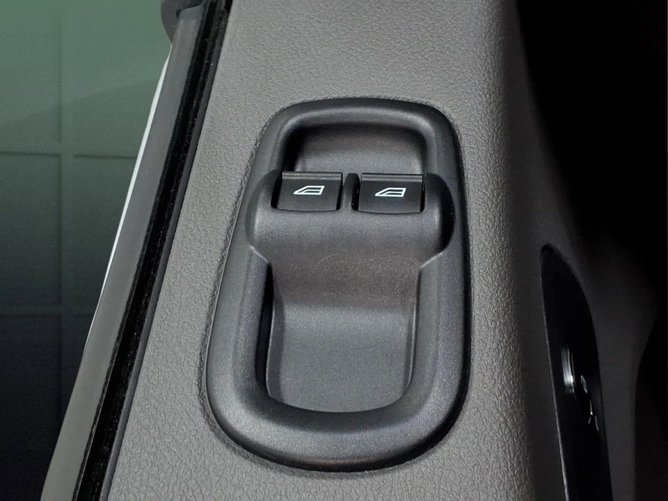 2025 Ford Transit - Image 13 of 25