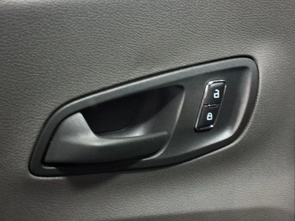 2025 Ford Transit - Image 14 of 25