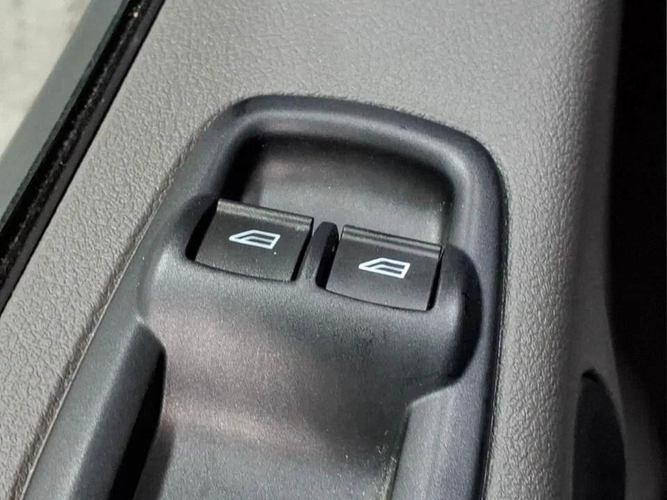 2025 Ford Transit - Image 14 of 26