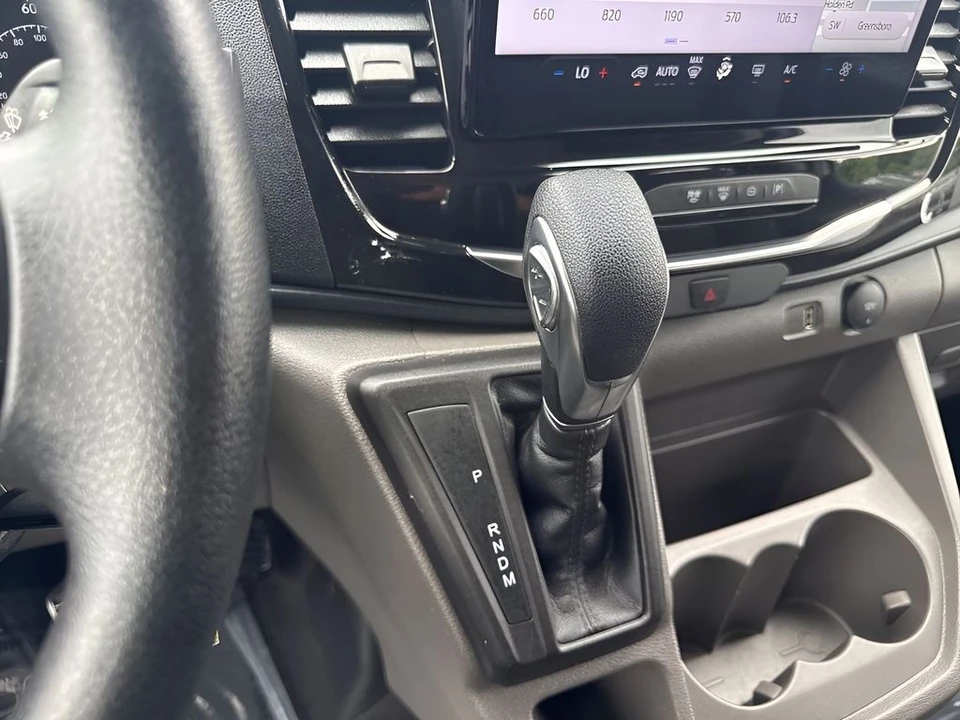 2025 Ford Transit - Image 16 of 31