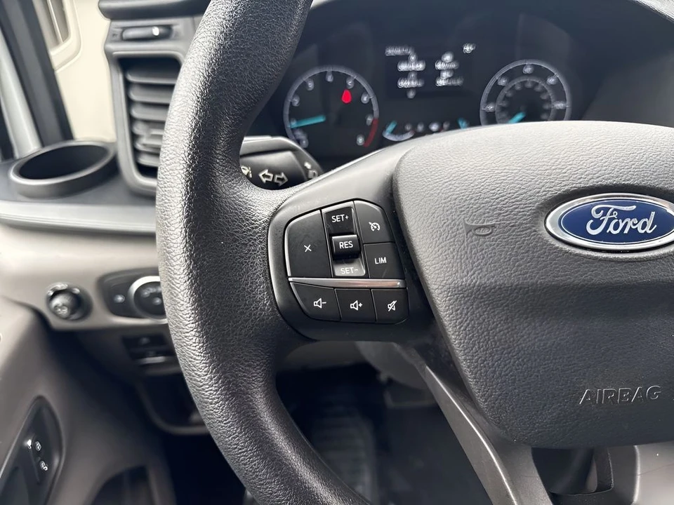 2025 Ford Transit - Image 14 of 31