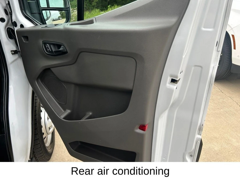 2025 Ford Transit - Image 19 of 31