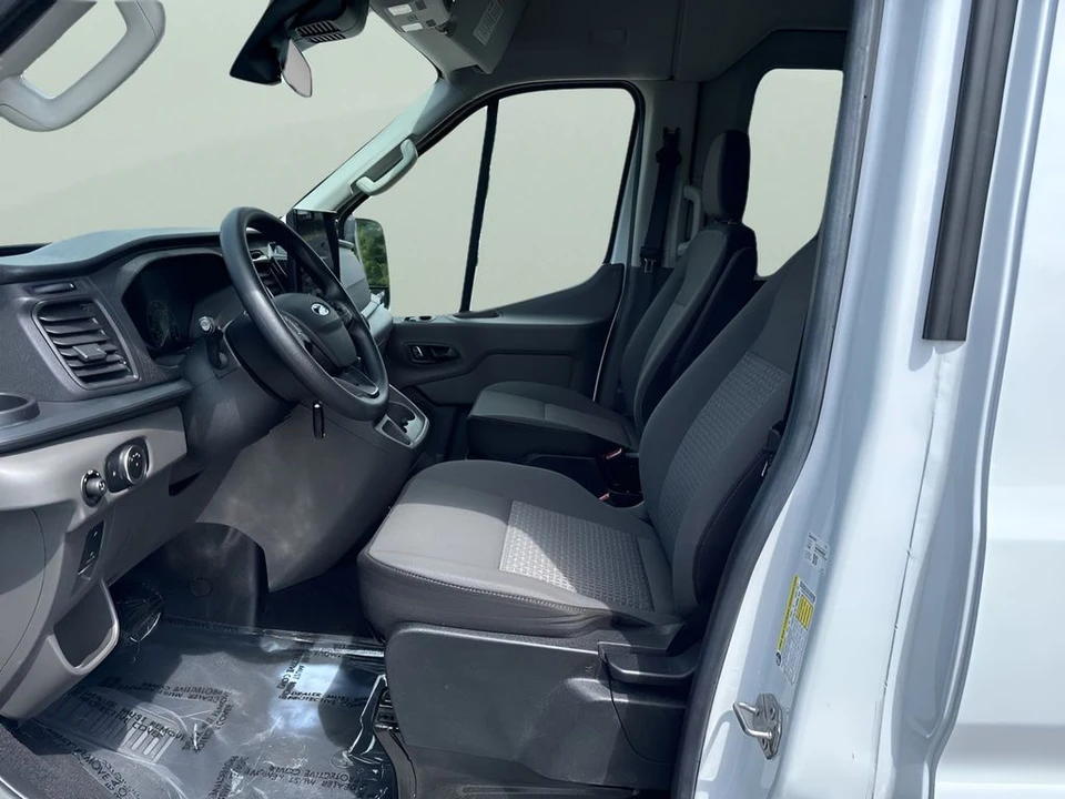 2025 Ford Transit - Image 9 of 31