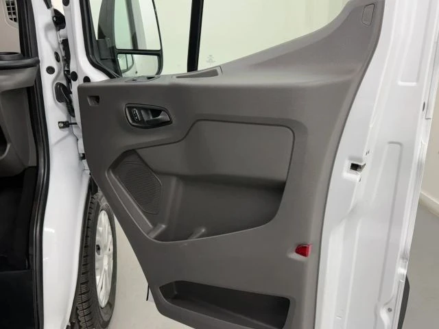2025 Ford Transit - Image 19 of 21