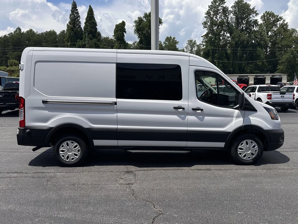 2025 Ford Transit Connect - Image 5 of 21