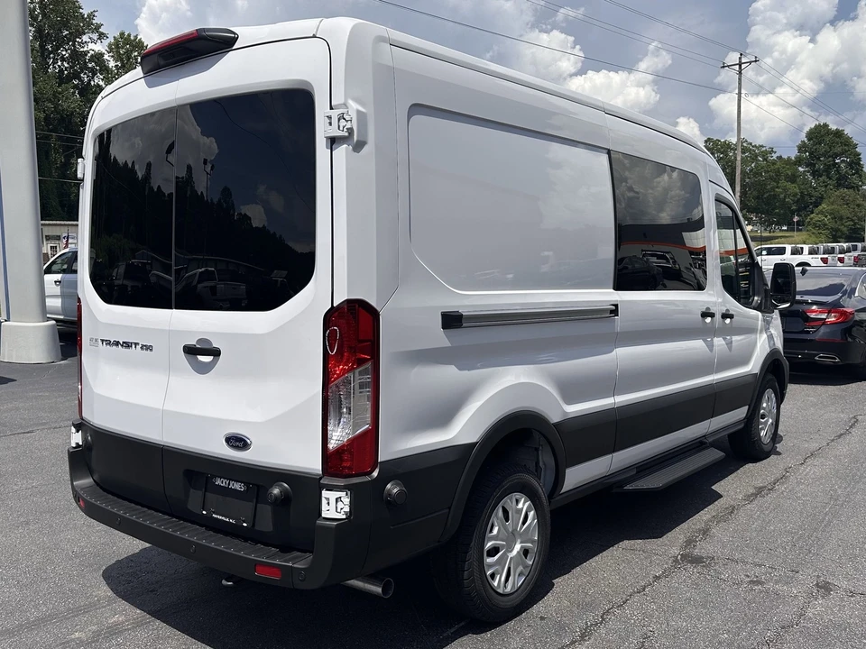 2025 Ford Transit Connect - Image 6 of 21