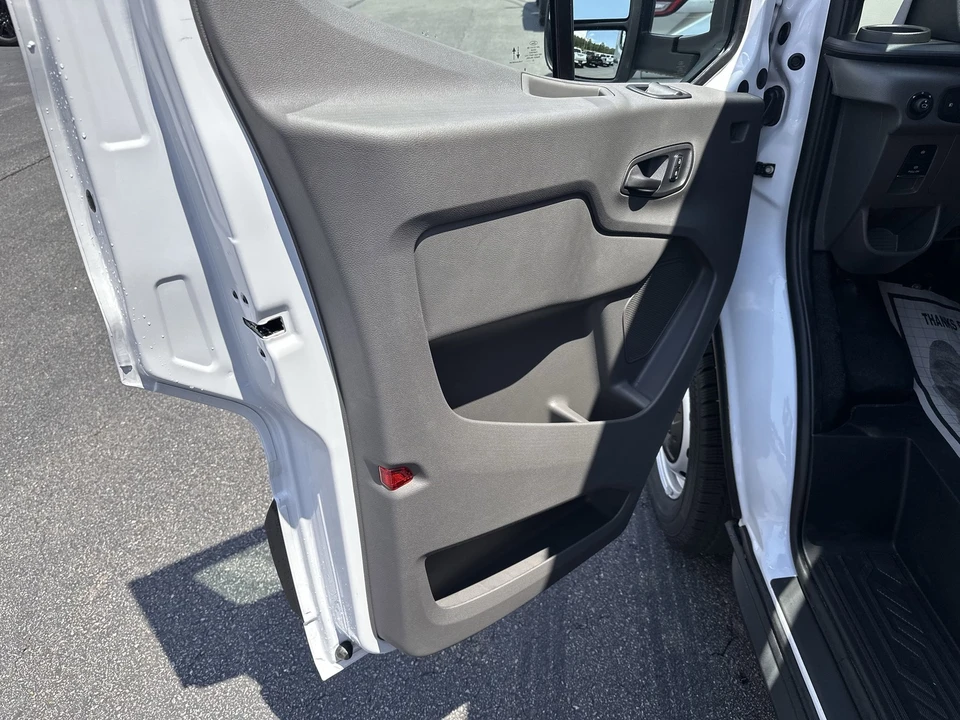 2025 Ford Transit - Image 9 of 21