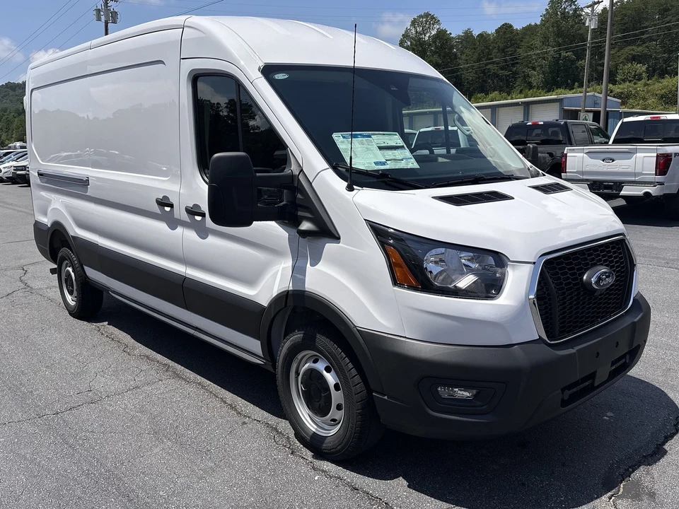 2025 Ford Transit - Image 4 of 21