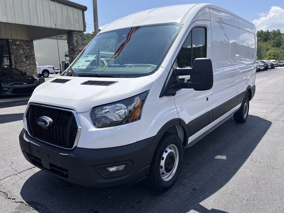 2025 Ford Transit - Image 2 of 21