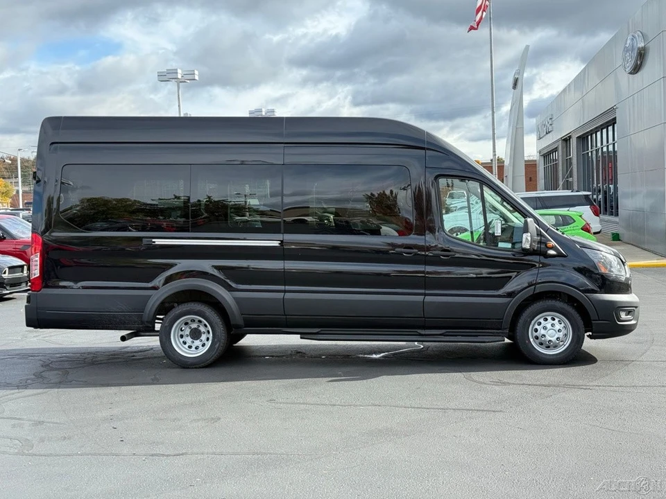 2025 Ford Transit - Image 7 of 12