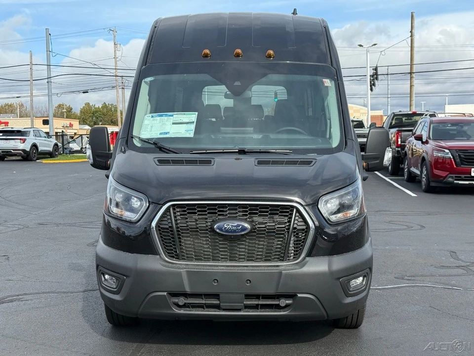 2025 Ford Transit - Image 10 of 12