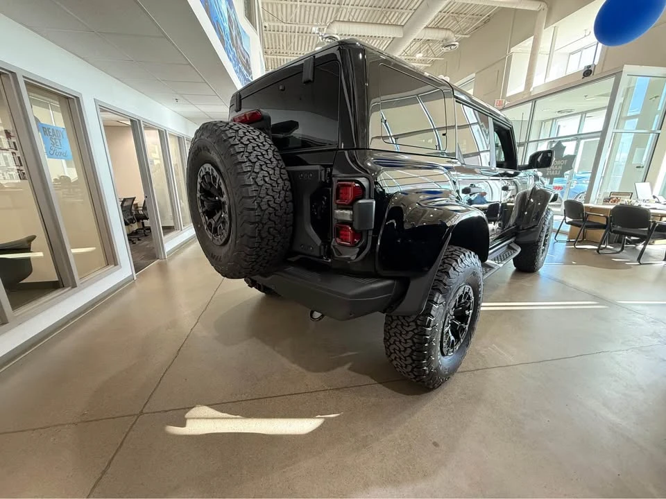 2025 Ford Bronco 6th Gen - Image 3 of 7