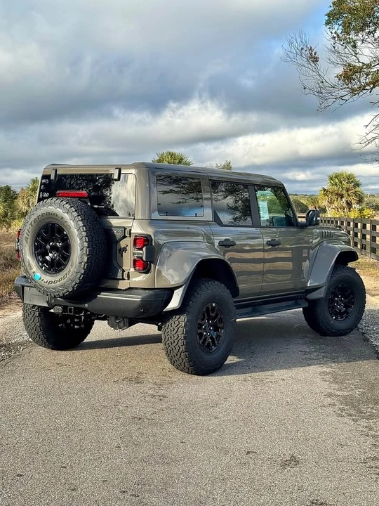 2025 Ford Bronco Raptor 6th Gen - Image 7 of 20