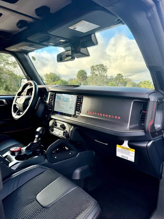 2025 Ford Bronco Raptor 6th Gen - Image 15 of 20