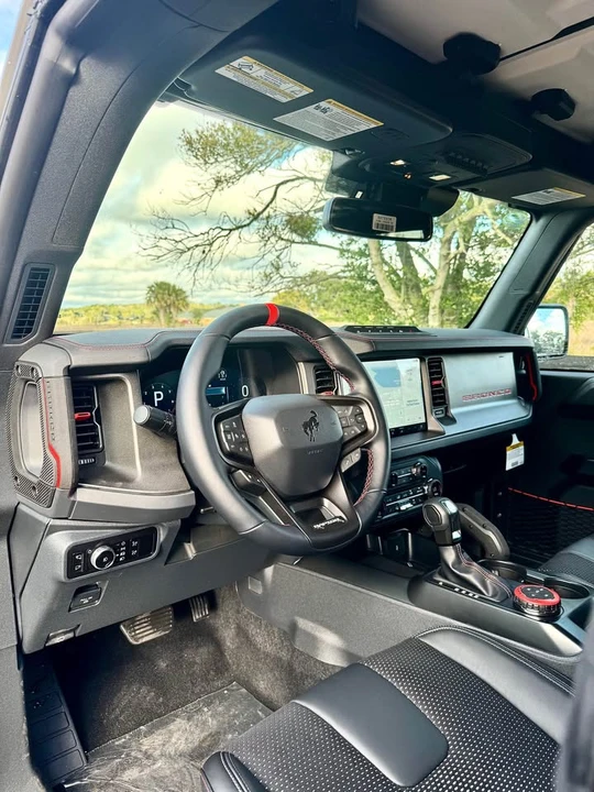 2025 Ford Bronco Raptor 6th Gen - Image 10 of 20